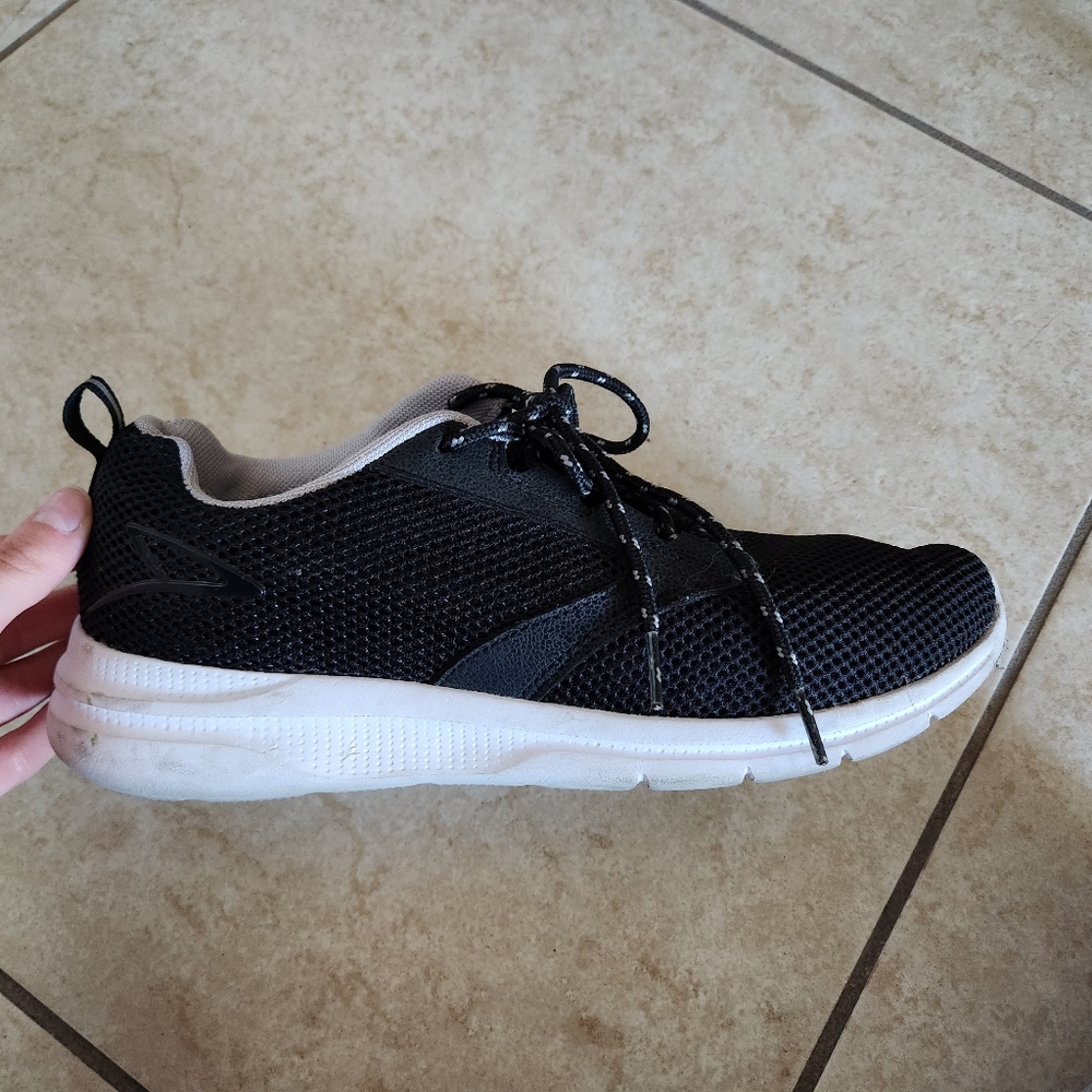 Champion - Cushion Fit - black & white sneakers